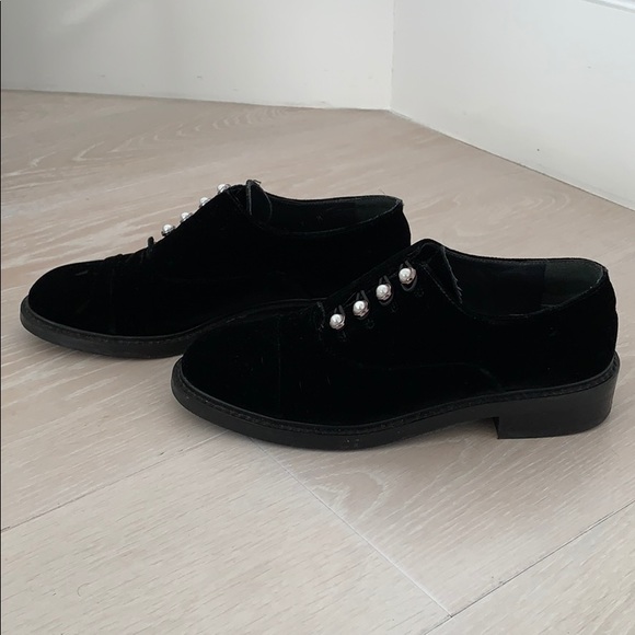 Stuart Weitzman Oxford Shoes - Picture 6 of 8